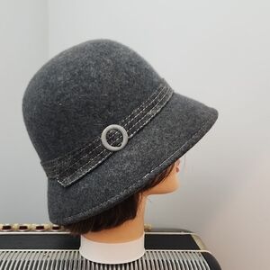 SUPER CUTE HEATHER GREY 100% WOOL CLOCHE HAT